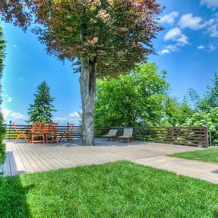 Splendor In The Forest Villa *